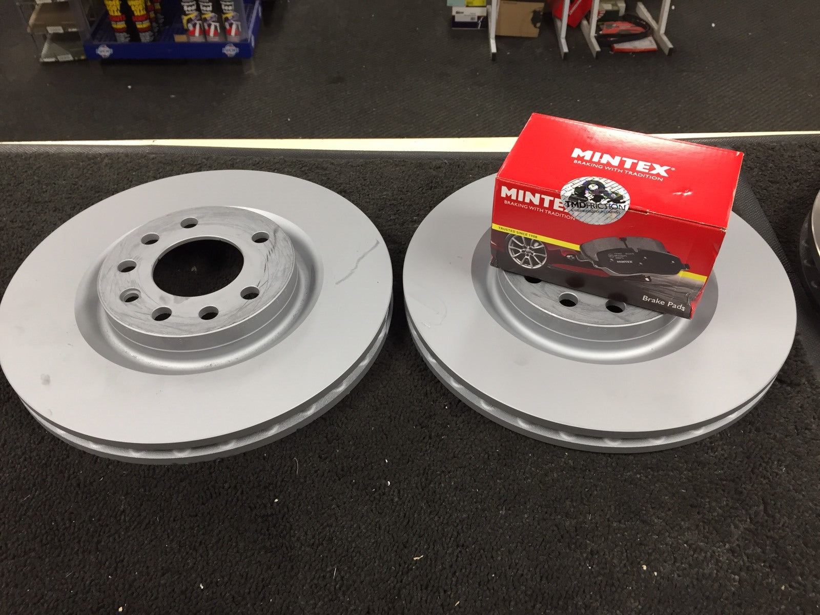 VAUXHALL CORSA VXR NURBURGRING FRONT BRAKE DISC BRAKE PADS FRONT BRAKE DISC