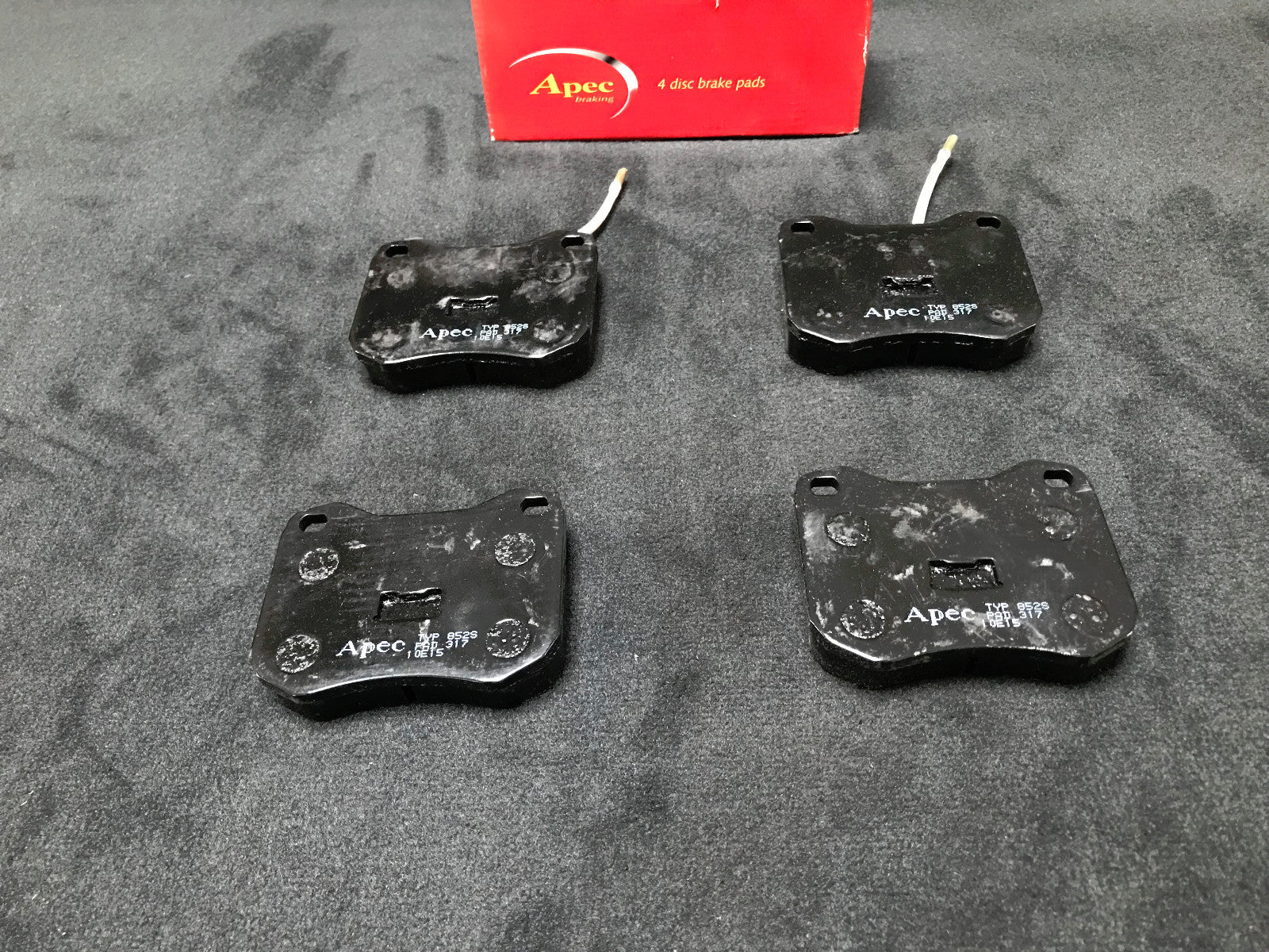 FOR PEUGEOT 504 1.8 2.1 505 604 TALBOT TAGORA 2.2 FRONT BRAKE PAD SET 