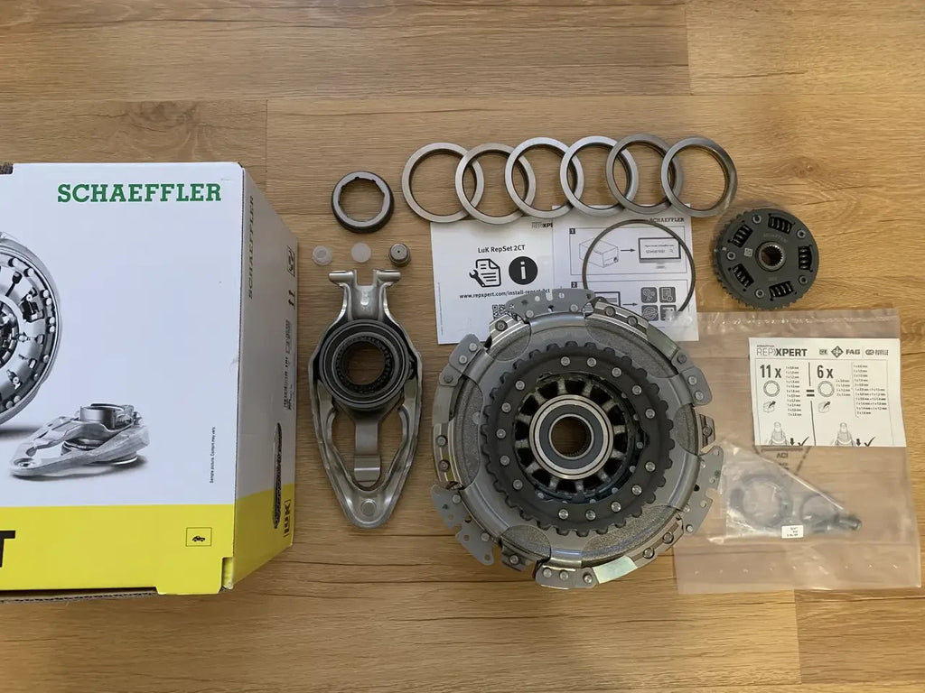 OCTAVIA 1.6TDi 7 SPEED DSG DUAL MASS FLYWHEEL CLUTCH KIT  03L105266CQ