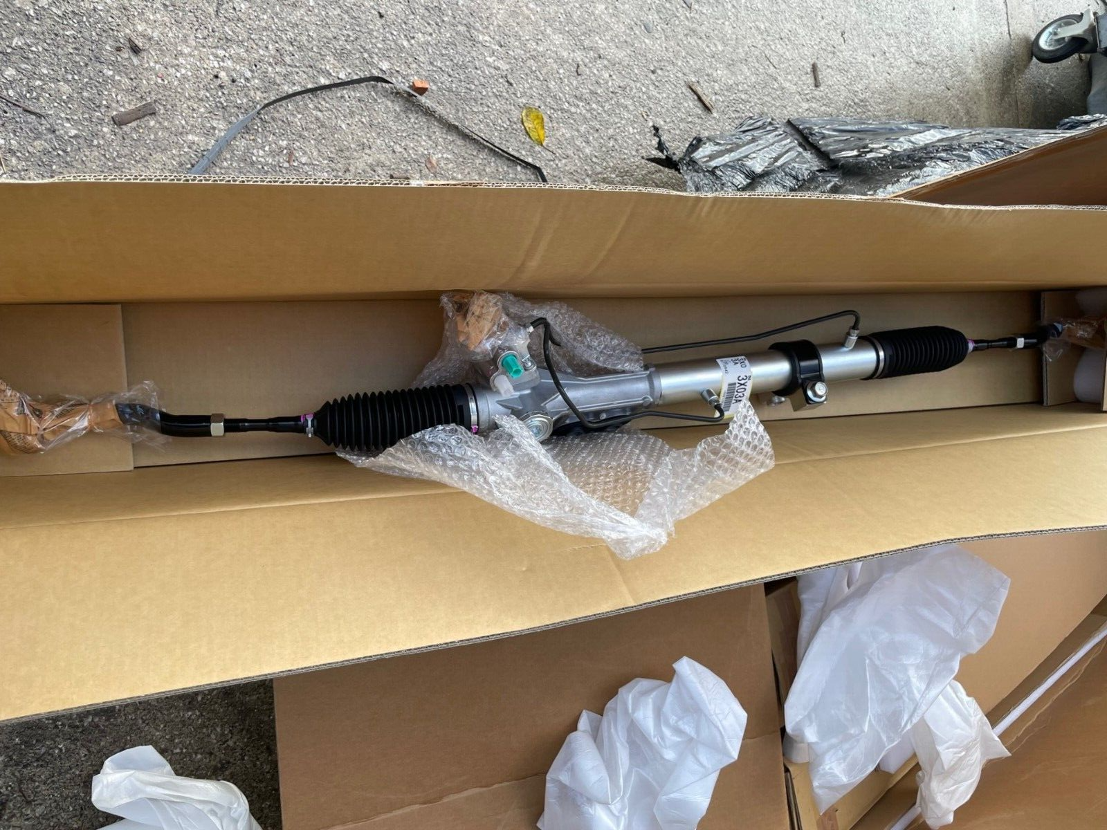 FOR NISSAN NAVARA PATHFINDER LHD POWER STEERING RACK GENUINE NEW 49001-5X14A