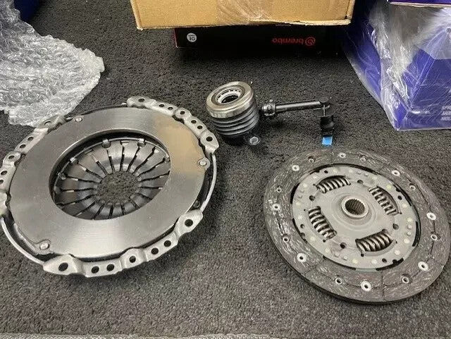 FOR NISSAN CUBE JUKE F15 MICRA K12 NOTE 1.6 3PCE CLUTCH KIT 306201586R 622319933