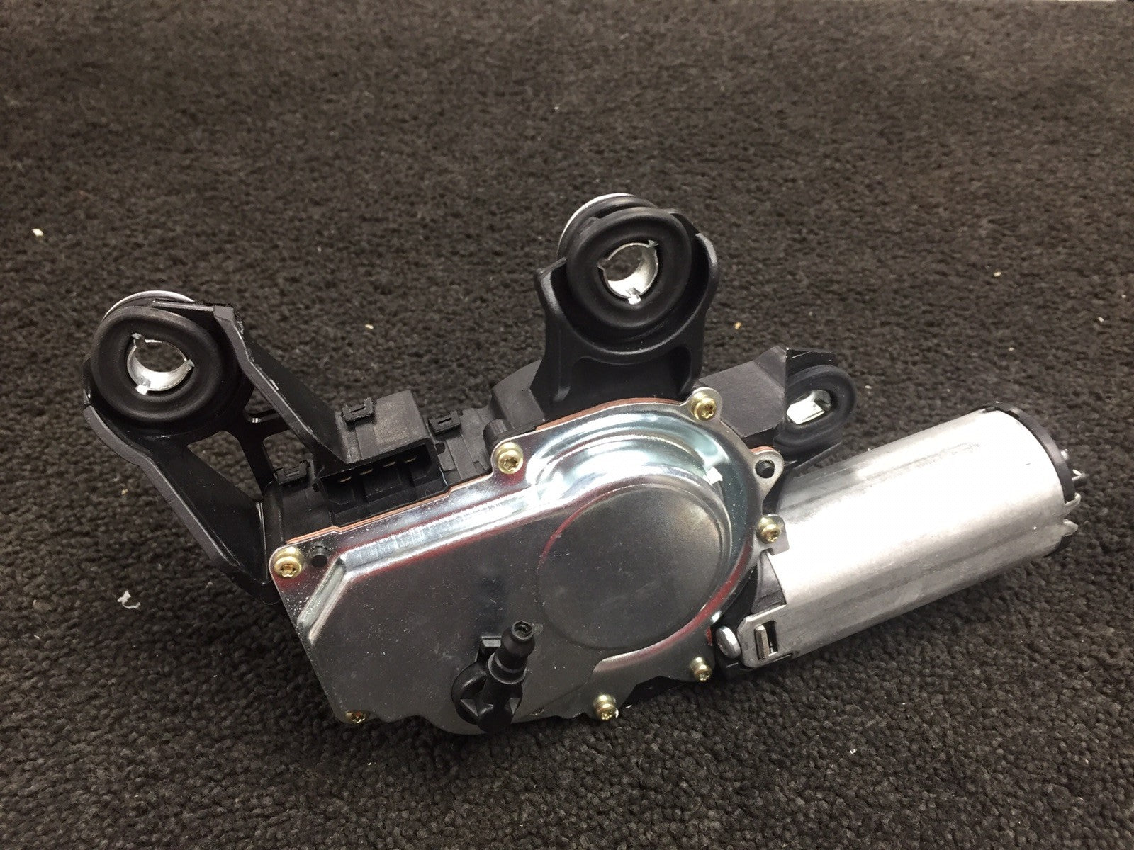 FOR VW TRANSPORTER T5 1.9 2.0 2.5 3.2 MULTIVAN NEW REAR WINDSCREEN WIPER MOTOR