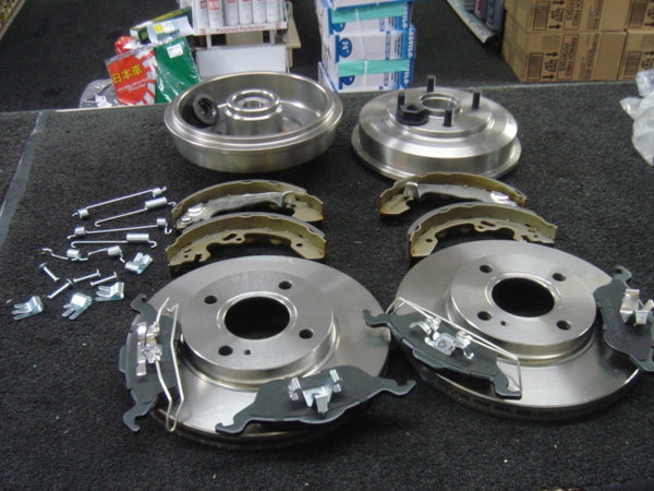 FORD FOCUS REAR BRAKE DRUM WITH BEARING FITTED SHOES BRAKE DISC PADS FITTING KIT