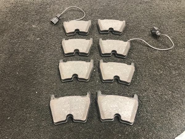 FOR AUDI RS4 B7 B8 RS5 R8 4.2 5.2 FSI FRONT GENUINE APEC BRAKE PADS FULL SET