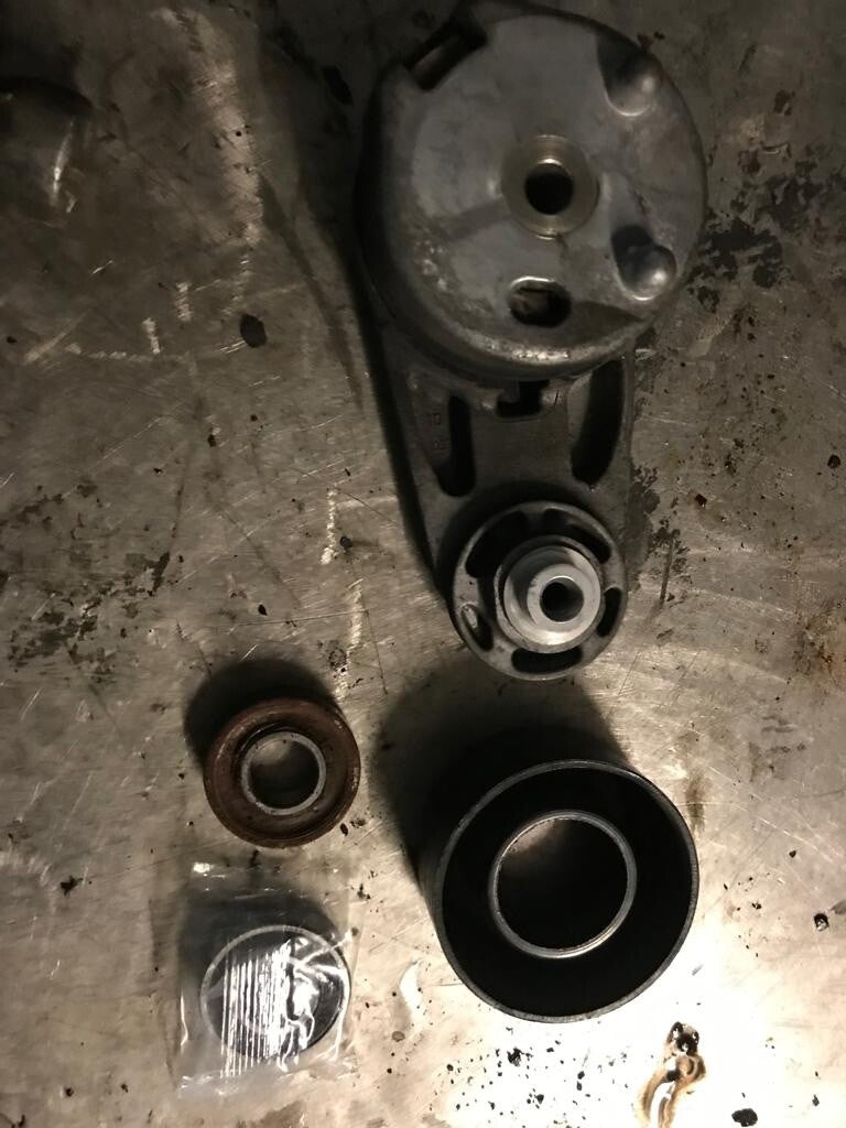 RANGE ROVER SPORT L320 DISCOVERY 4 TDV6 DIESEL ASC BELT TENSIONER BEARING