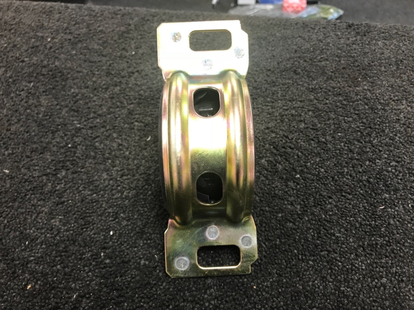 FOR HILUX 2.4D 2.5 D4D 1995-2005  PROPSHAFT CENTRE BEARING MOUNTING SUPPORT