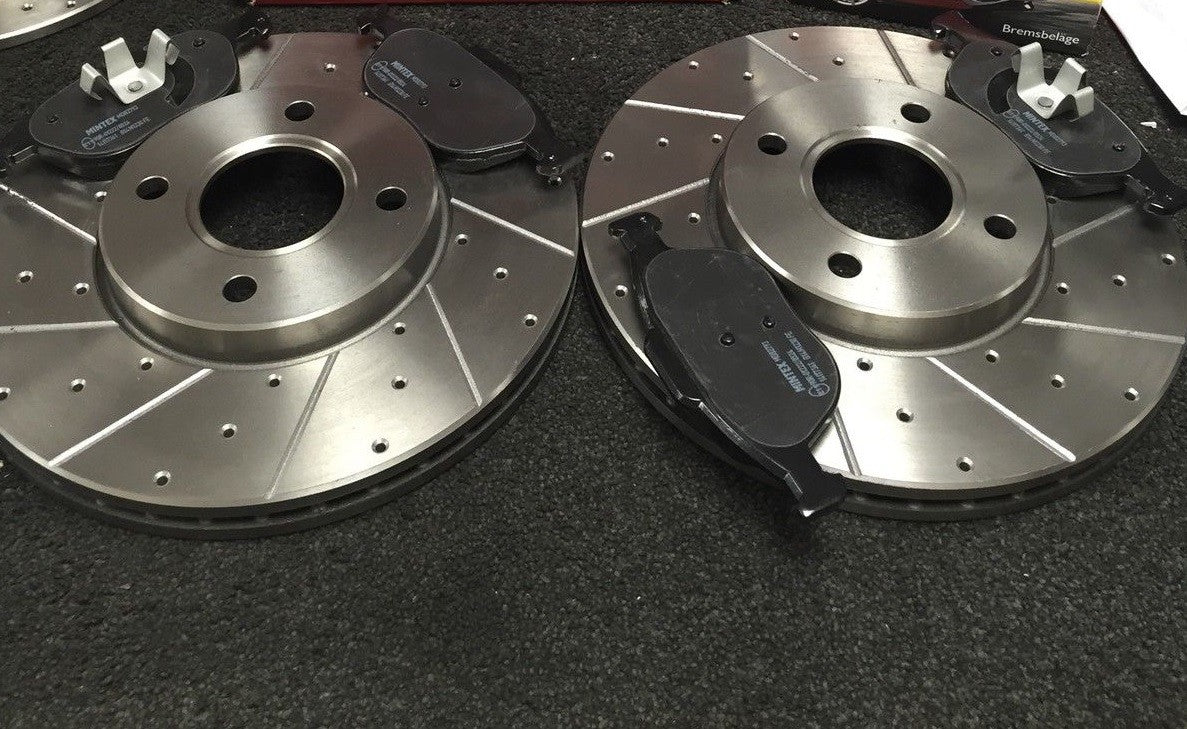 FORD FIESTA 2.0 ST150  BRAKE DISCS CROSS DRILLED GROOVED FRONT MINTEX BRAKE PADS
