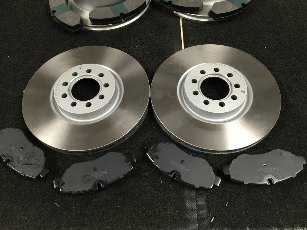 FOR IVECO DAILY 50C14 50C15 50C17 50C18 C50 3.0TD 07-2014 BRAKE DISC PADS FRONT