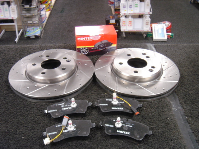 FOR C180K C200K C220 W203 BRAKE DISC CROSS DRILLED GROOVED MINTEX PAD FRONT
