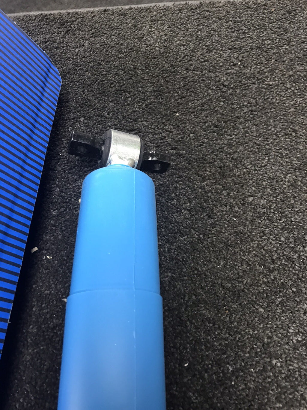 1 REAR SHOCK ABSORBER JAGUAR X TYPE ESTATE SPORT SUSPENSION C2S34680