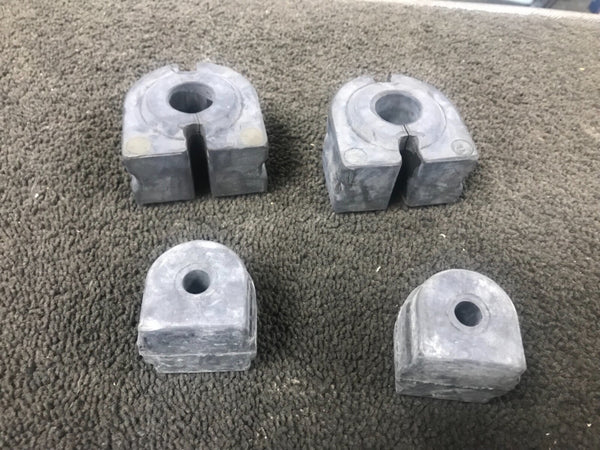 BMW E60 E61 520 523 525 530D 535D FRONT REAR ANTI ROLL BAR BUSHES NEW 