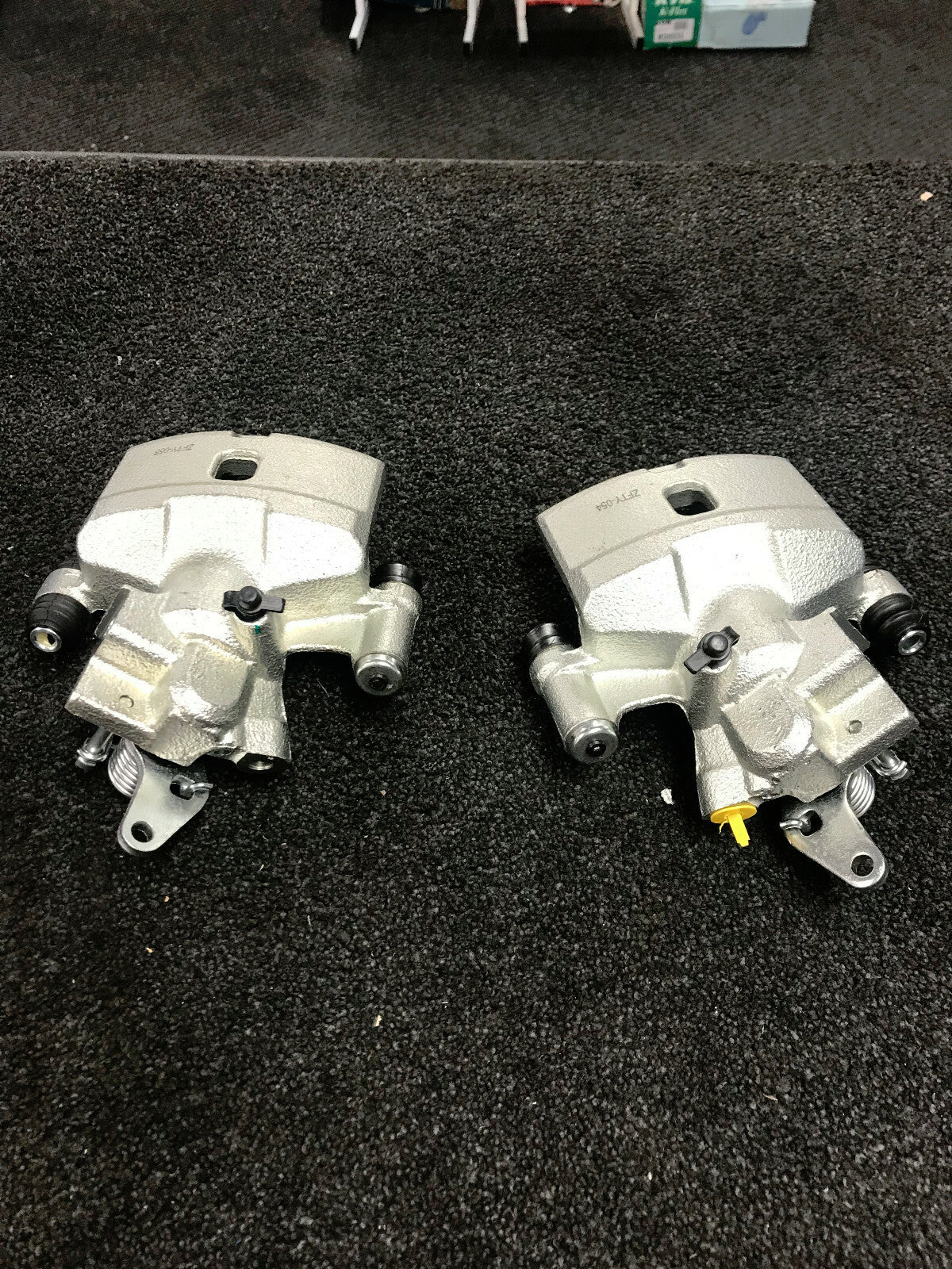 2 REAR BRAKE CALIPER BOTH LH RH FOR TOYOTA MR2 1.8VVTI ZZW30 1999-2007