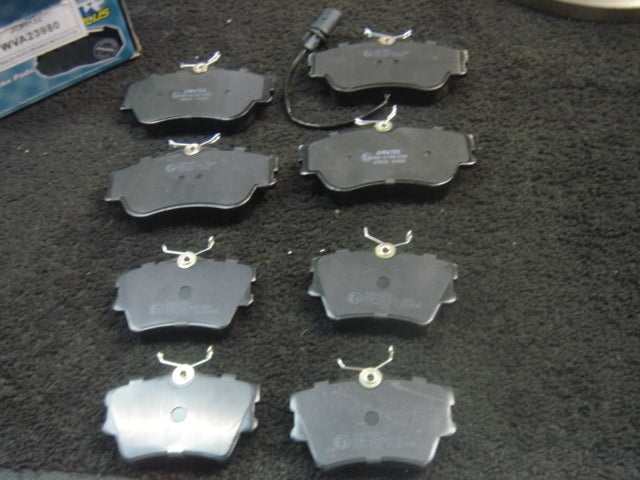 TRANSPORTER T4 DISC BRAKE PADS FRONT REAR 15" WHEELS