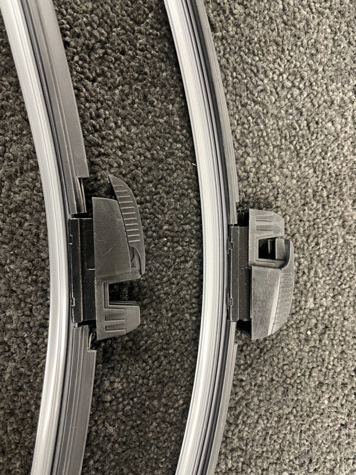 Bentley Continental Gt Gt3 Gtc Flying spur Front Wiper Blade Kit  2003 On 