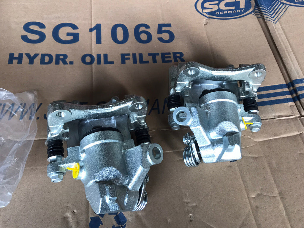 2 REAR BRAKE CALIPERS BRACKET CARRIER GOLF MK2 MK3 GTi G60 CORRADO JETTA VENTO