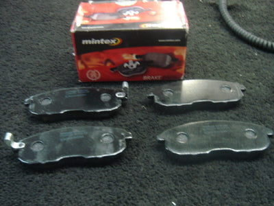 FOR NISSAN 350Z FAIRLADY Z MINTEX  FRONT BRAKE PADS DISC BRAKE PADS 