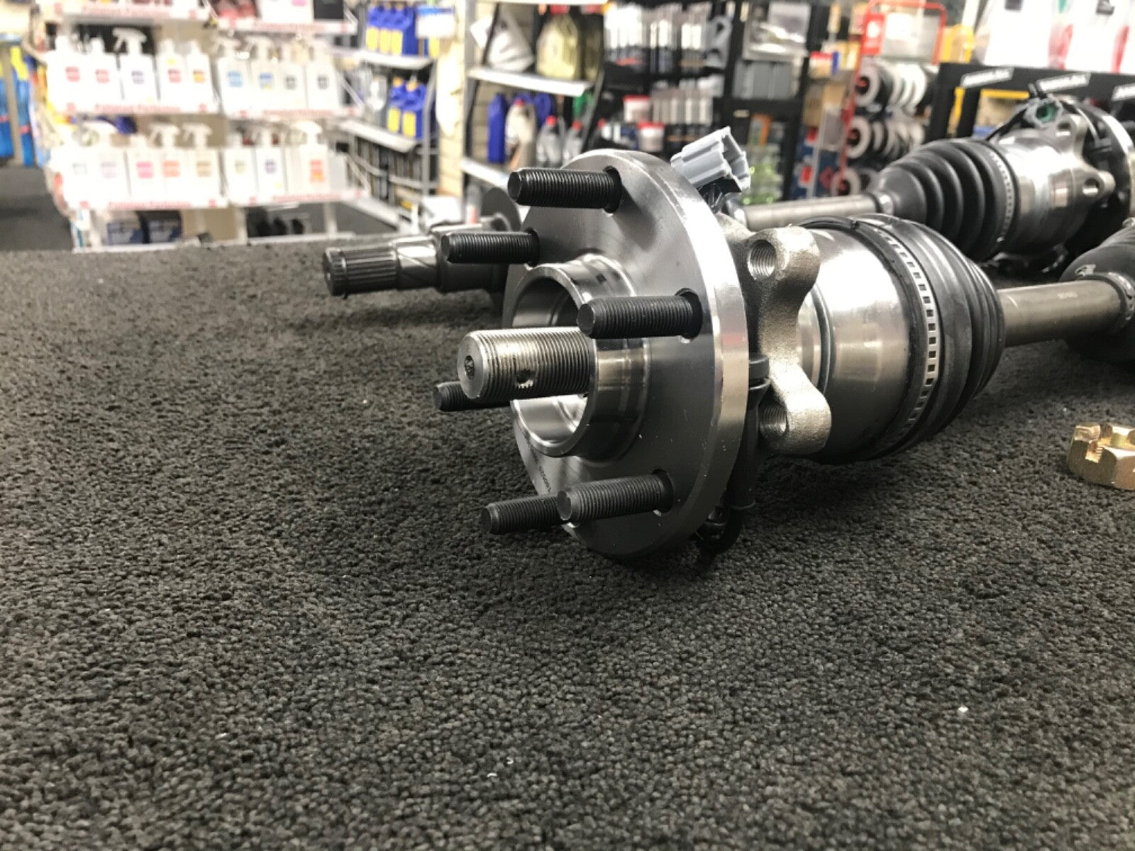 2 DRIVE SHAFTS 2 WHEEL BEARING HUB FOR NISSAN NAVARA D40 Pathfinder 2.5DCi 