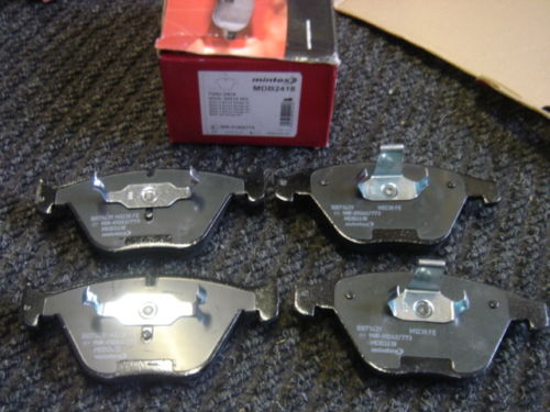 BMW 525 530 535D 540 TOURER E60 E61 MINTEX BRAKE PADS FRONT WITH WIRE