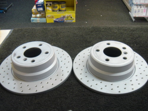 BMW X5 E53 2.0TD 3.0TD 4.4 CROSS DRILLED REAR BRAKE DISC 324MM