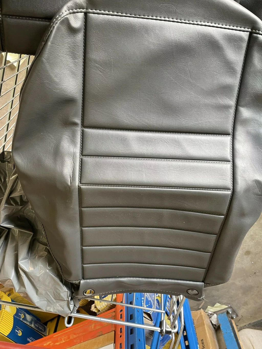 LAND ROVER DEFENDER 90 110 130 FRONT UPRIGHT SEAT +HEAD REST COVER VYNEL