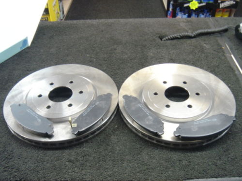 FOR NISSAN NAVARA 2.5TD YD25DDTI 2005 ON BRAKE DISC BRAKE PADS FRONT 17" WHEELS