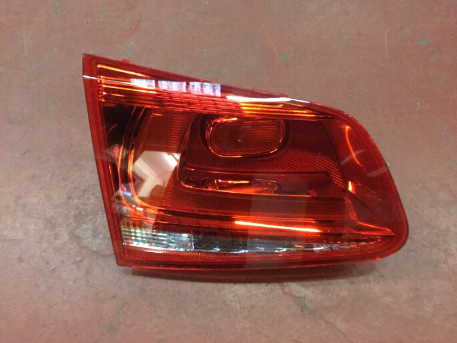 VW TOUAREG 2011 -2014 REAR LEFT INNER LED TAIL LIGHT 7P6945093C *GENUINE*