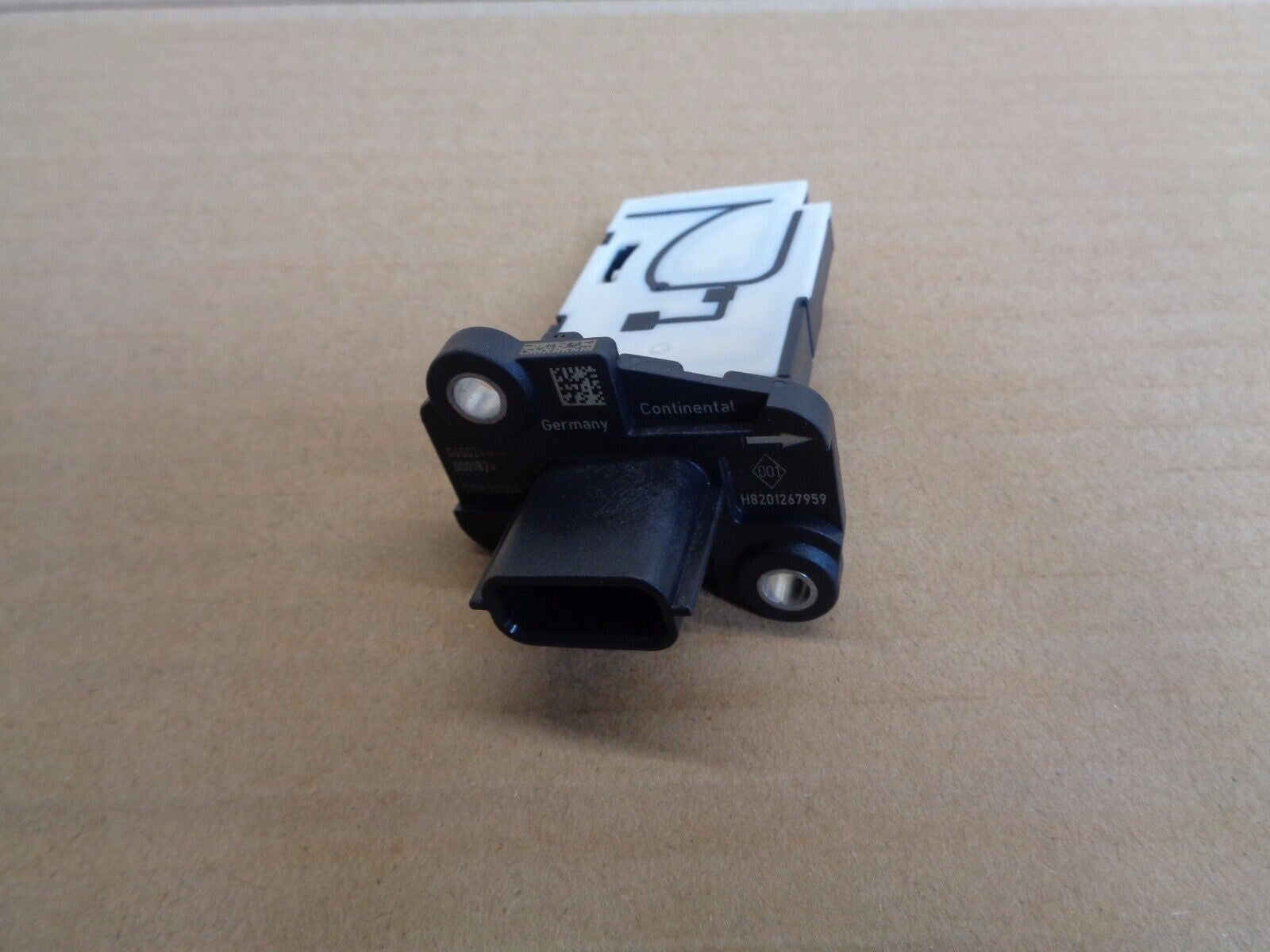 FOR NISSAN RENAULT  5WK98504 AIR FLOW SENSOR H8201267959