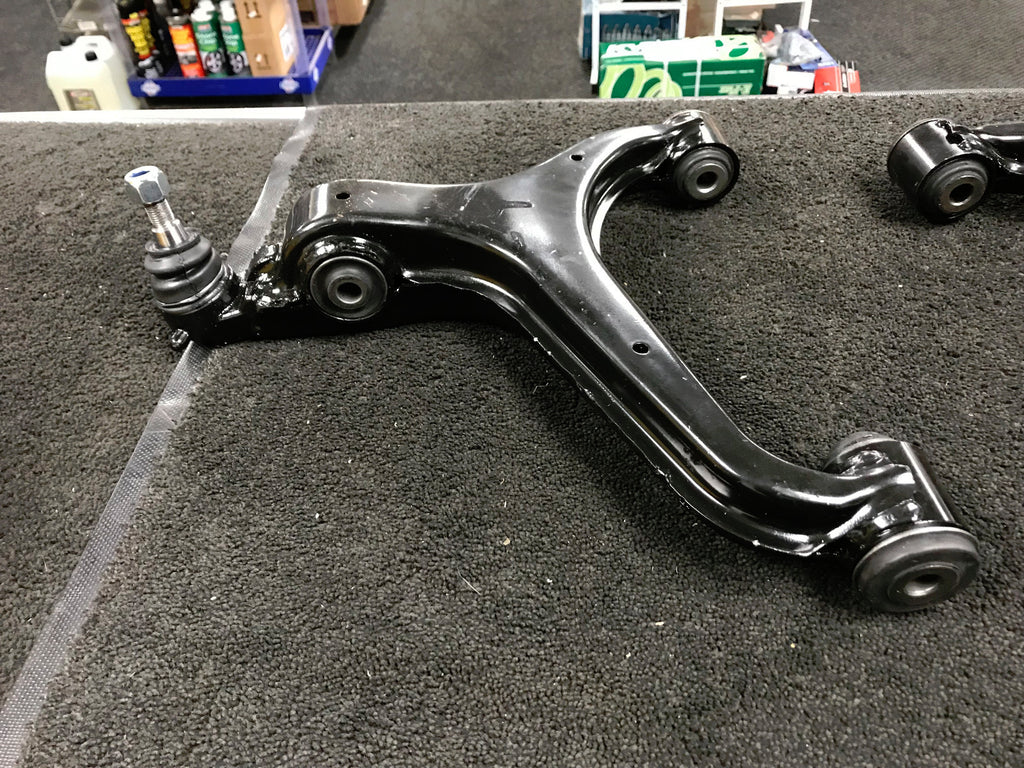 FRONT LOWER LEFT WISHBONE ARM LH  FOR SSANGYONG REXTON 2.7TD 2.9TD 2002-13