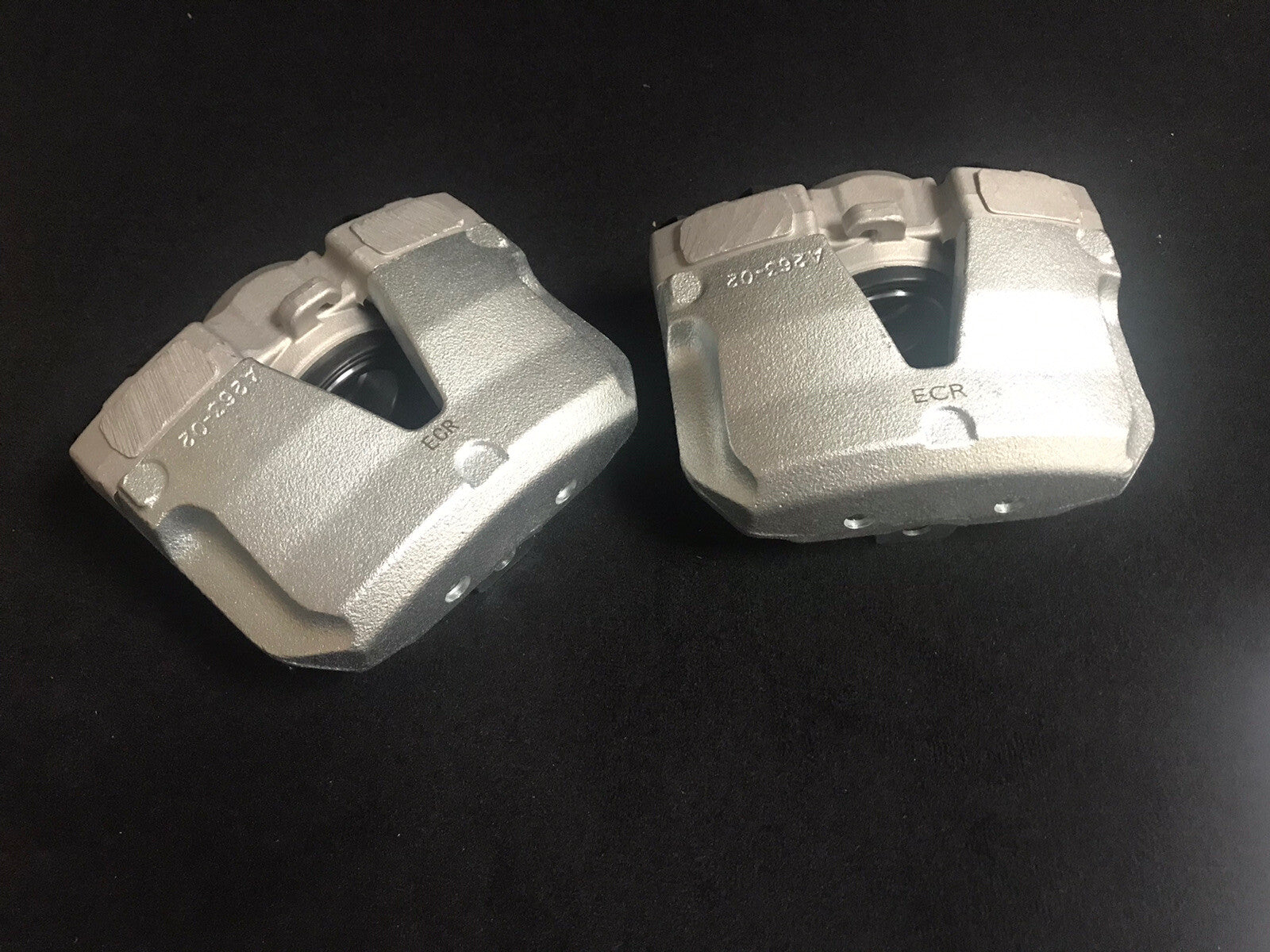 AUDI A5 S5 4.2 3.0TDi QUATTRO 8T FRONT BRAKE CALIPERS LH RH FOR 345MM DISC 30MM 