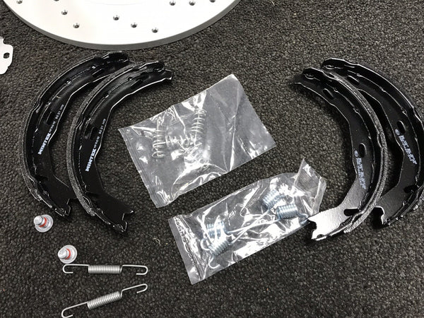 FOR C200 C220 C230 CDi W204 REAR HAND BRAKE PARKING SHOES WITH FITTING KIT 