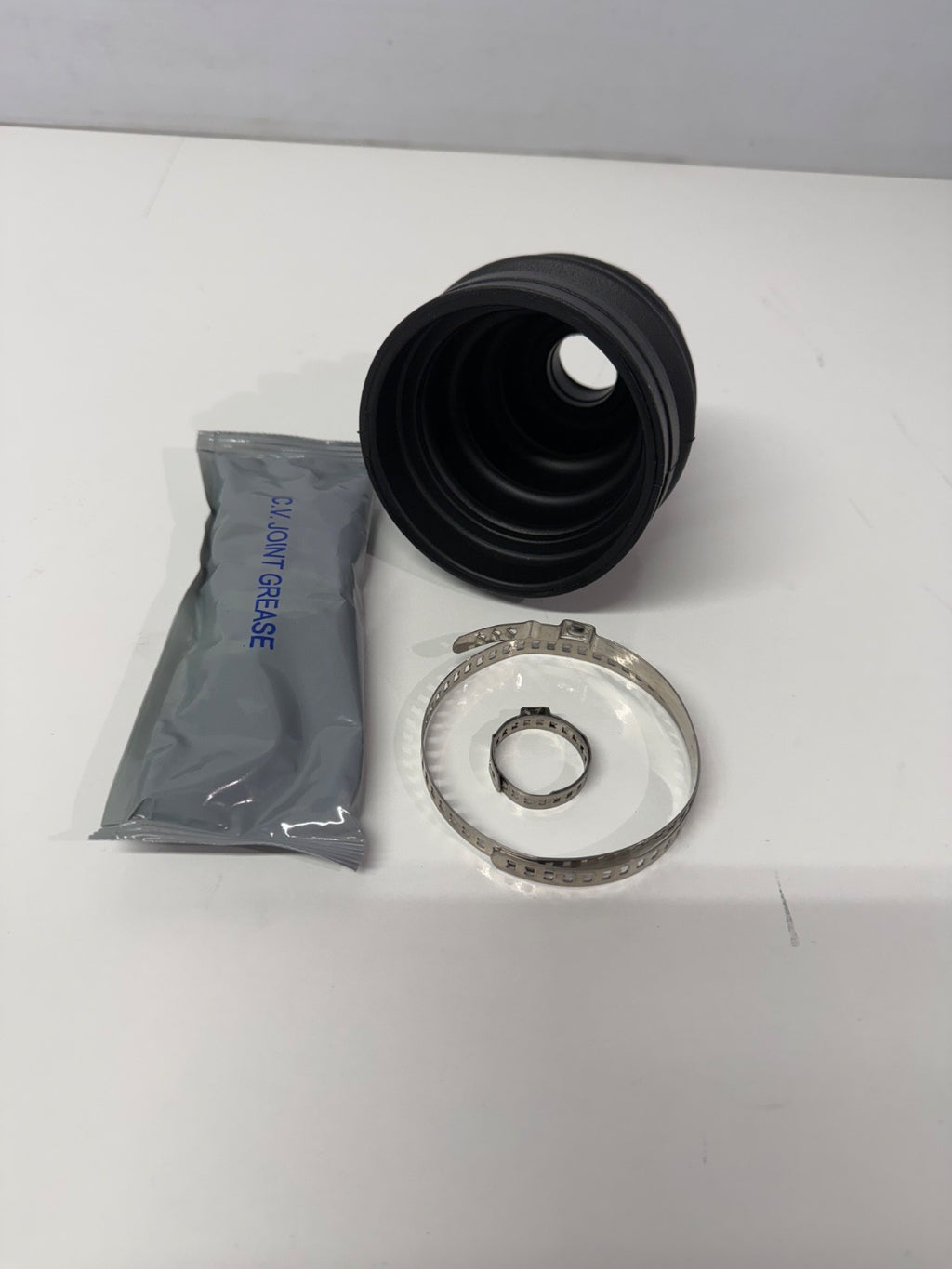 FOR TOYOTA HIACE GRANVIA REGIUS 4WD REAR OUTER DRIVESHAFT RUBBER BOOT KIT 