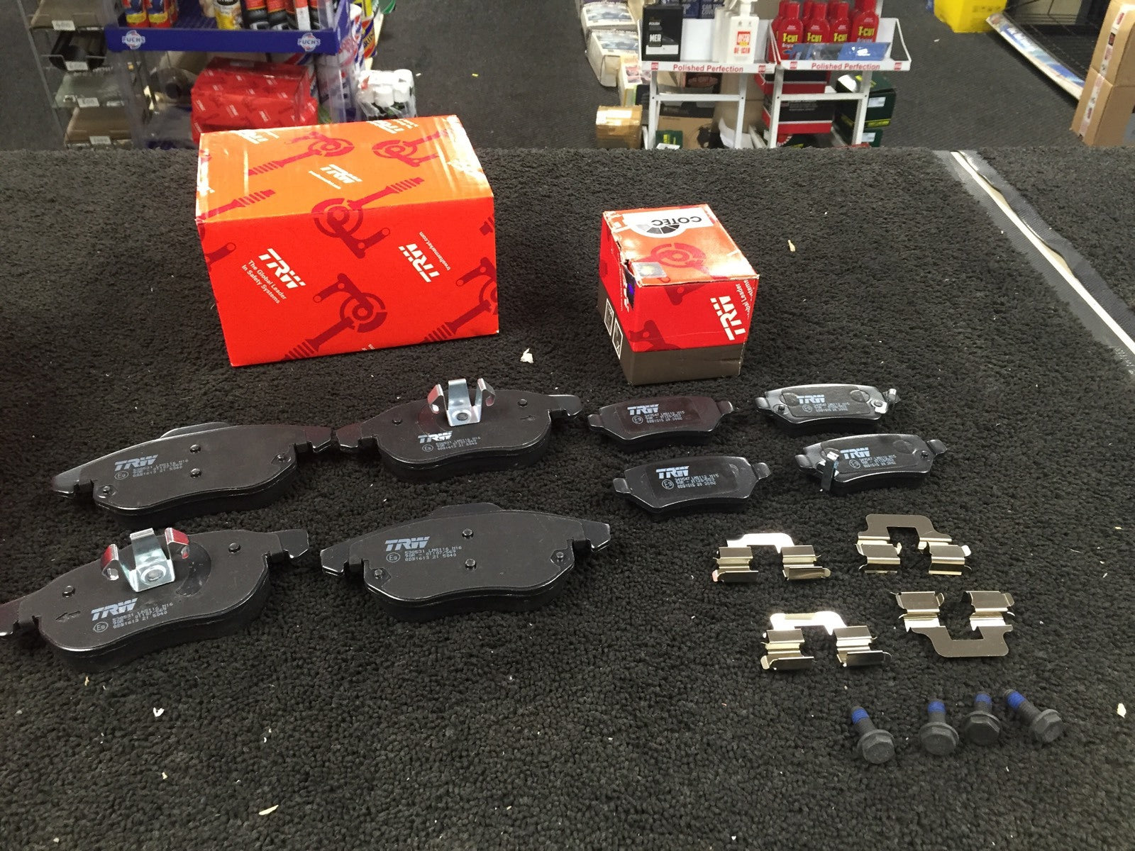 VAUXHALL ASTRA ZAFIRA VXR BRAKE PADS FRONT REAR OEM TRW 