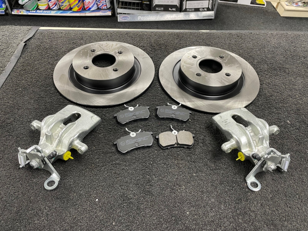 FORD FOCUS RS MK1 REAR BRAKE DISCS PADS 2 REAR BRAKE CALIPER