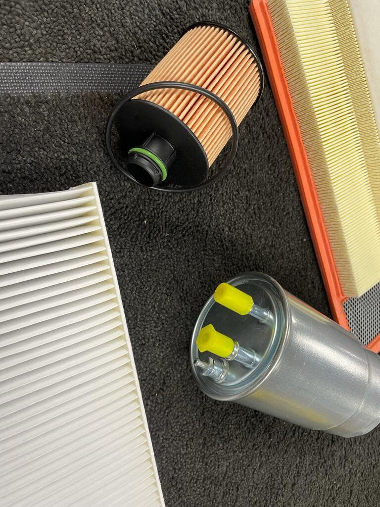 FOR CHRYSLER YPSILSON 1.3D SERVICE KIT OIL FILTER AIR FUEL POLLEN CABIN  FILTER