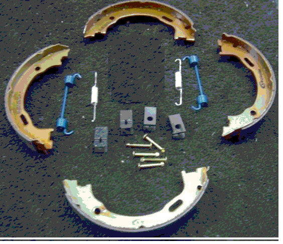 FOR CHRYSLER 300C TD CRD REAR BRAKE SHOES HAND BRAKE PARKING SHOE FITTING KIT