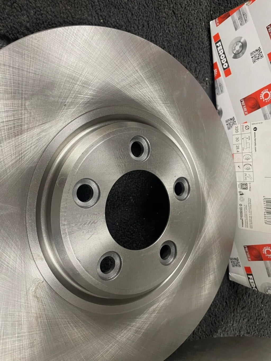 JAGUAR S TYPE XJ6 XJ8 2 X GENUINE FERODO FRONT BRAKE DISCS 320MM C2C8354