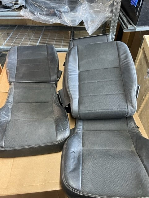 DEFENDER 90 110 PUMA TDCI  FORWARD FACING SEAT COVER BASE COVER+ FOAM COMPLETE