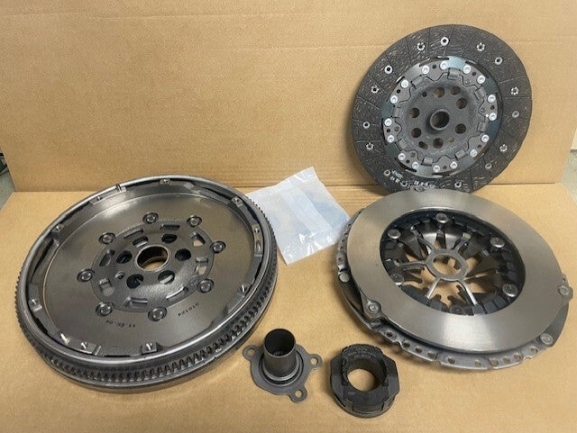 DUAL MASS FLYWHEEL DMF CLUTCH KIT TRANSPORTER T5 T6 2.0TDI  STOP START 2009-20