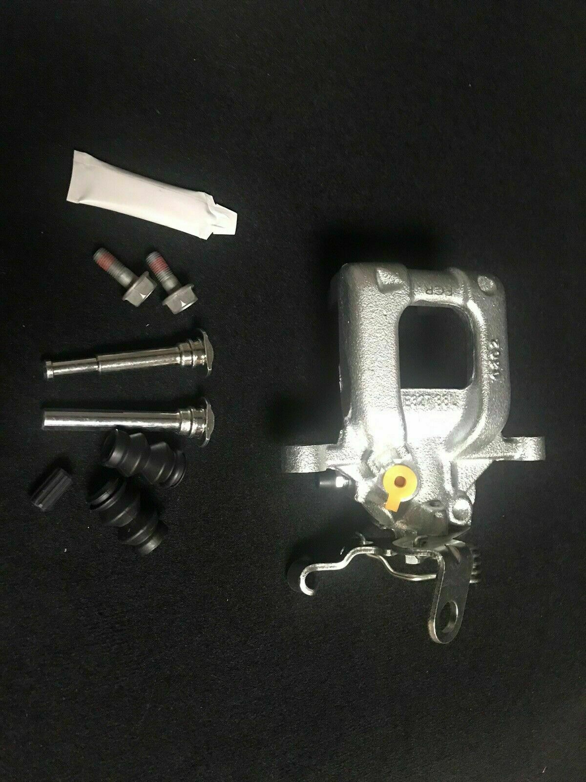 REAR BRAKE CALIPER LH NS SIDE SKODA OCTAVIA VRS MK2 1Z 272MM BOSCH
