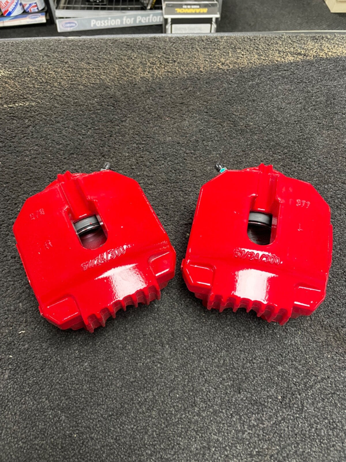 2 BRAKE CALIPERS + SLIDER PIN BMW 316 325 318 320 325 E90 E91 E92 E93 FRONT RED