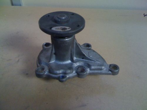 FOR NISSAN CHERRY E10 F10 SUNNY VIOLET  WATER PUMP