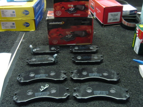FOR MITSUBISHI LANCER EVO 4 MINTEX BRAKE PADS FRONT REAR