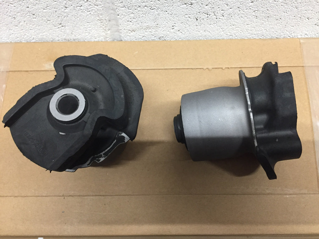 FOR TOYOTA ALPHARD REAR AXLE TRAILING CROSS MEMBER SUBFRAME BUSHING BUSHES X 2