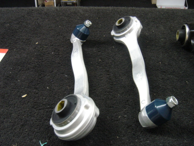 FOR MERCEDES W203 CLK  C209 A209 FRONT UPPER TRACK CONTROL ARM  BALL JOINT  PAIR