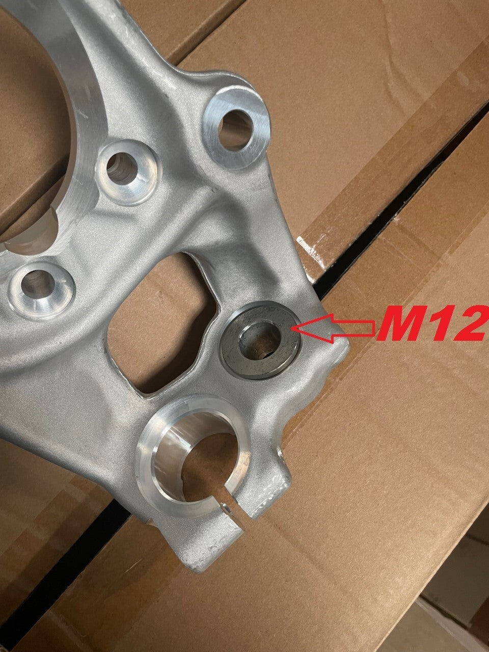 FOR AUDI A4 B8 A5 8T Q5 8RB 08-09 2 FRONT KNUCKLE BEARING CARRIER M12 8K0407253T