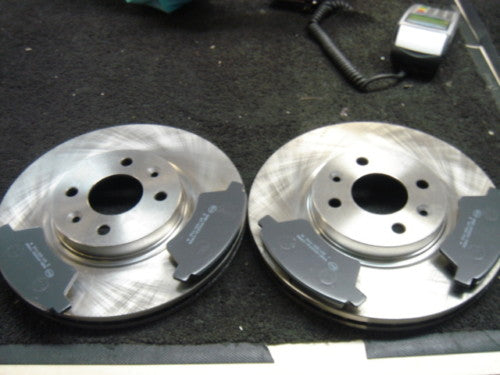 FOR RENAULT MEGANE DYNAMIQUE 2002-2009 FRONT BRAKE DISC BRAKE PADS SET