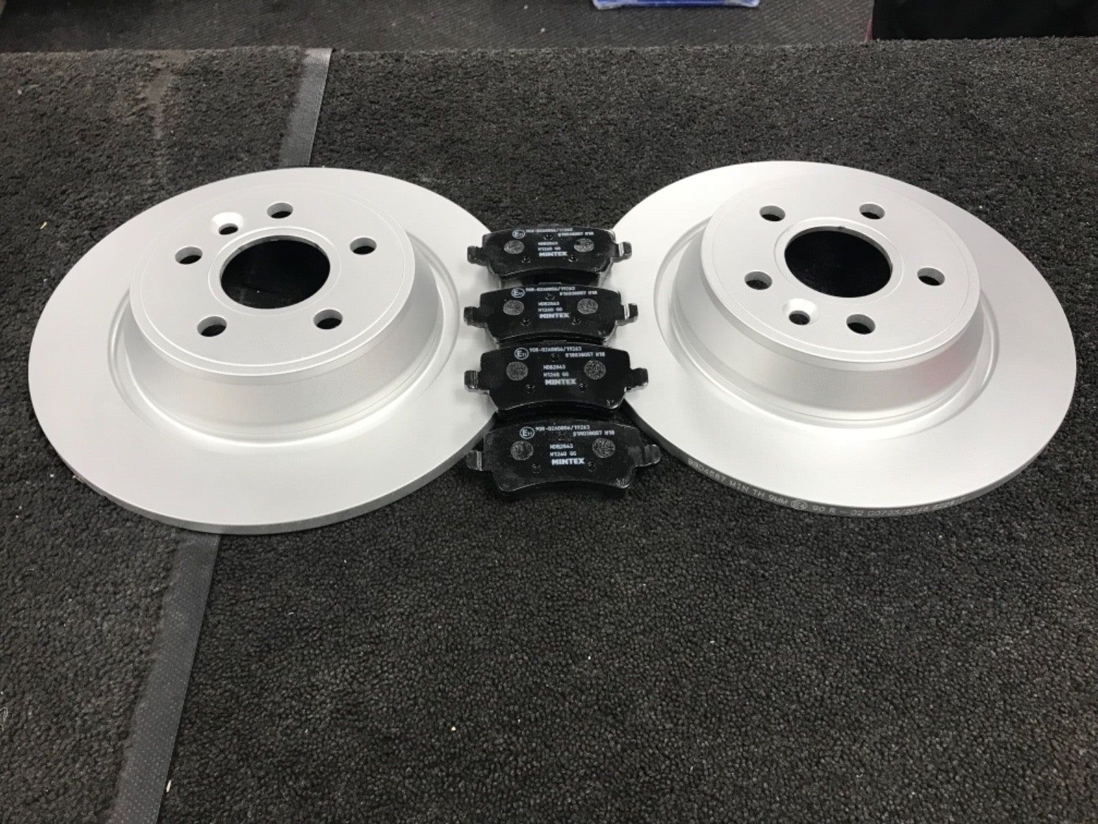 FORD MONDEO MK4 1.6TI 1.8 2.0 2.2 TDCI REAR  BRAKE DISCS BRAKE PADS ELEC HB