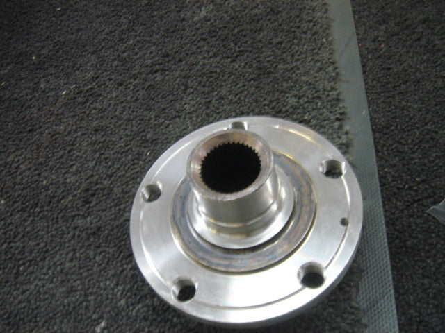 AUDI A4 A6 1.8T TDI V6 QUATTRO  WHEEL HUB STUB AXLE