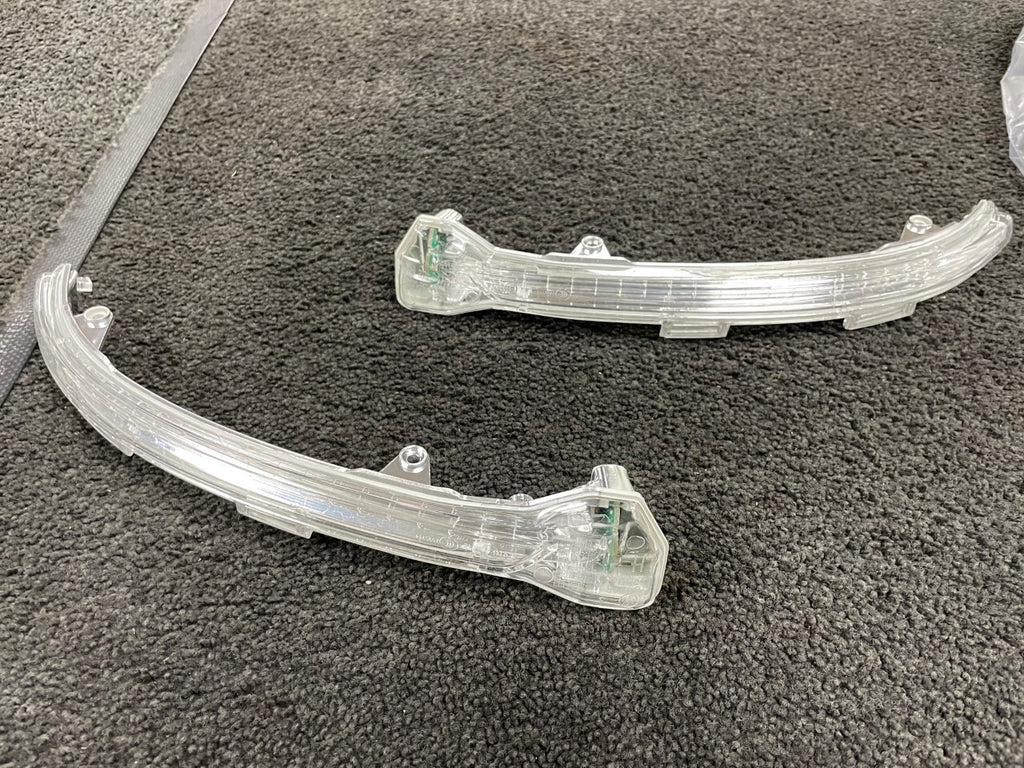 GENUINE VW TURN SIGNAL MIRROR INDICATOR GOLF MK 7 2012-2017 5G0949102/102 PAIR
