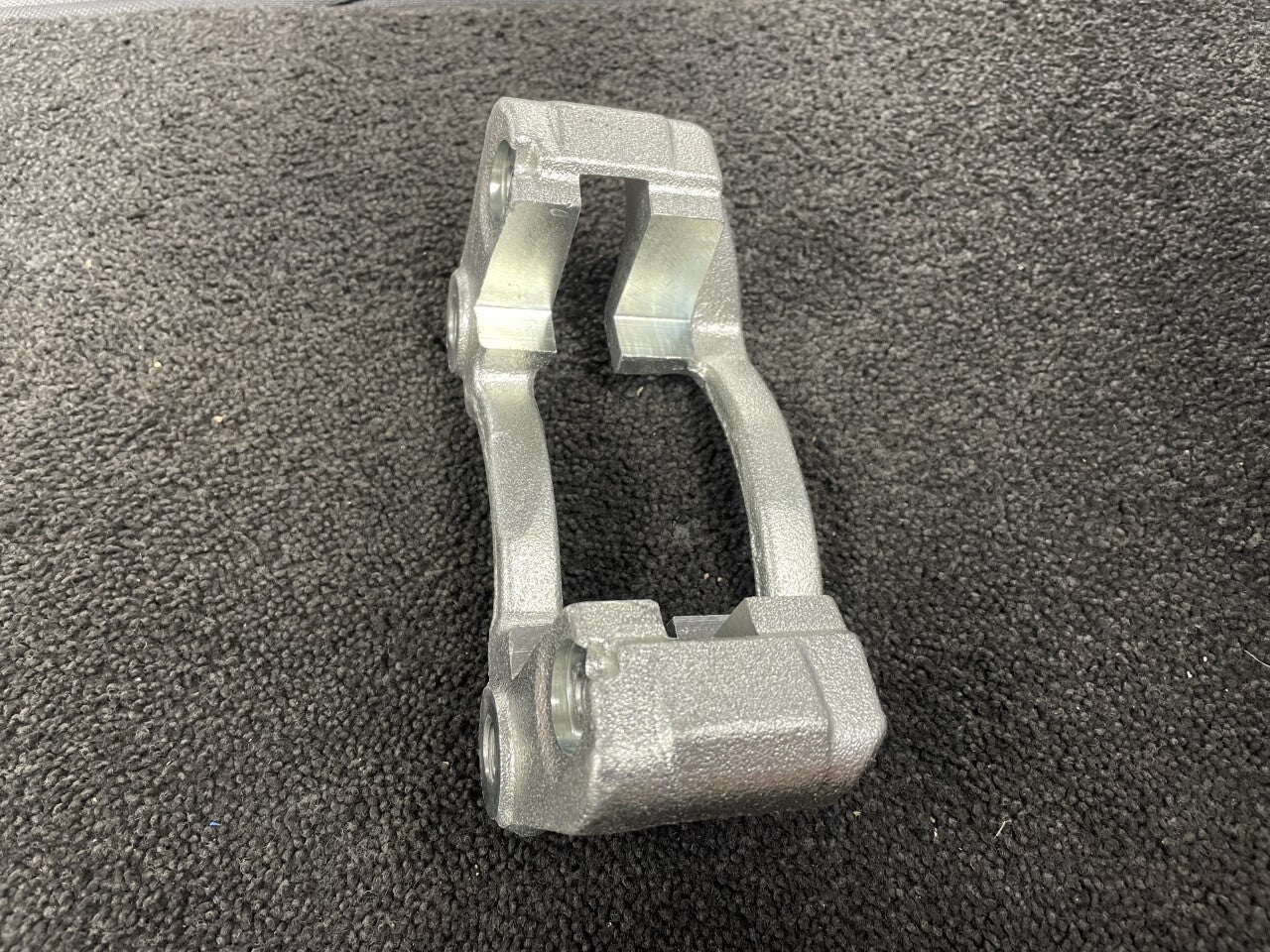 FOR IVECO DAILY 1999-0n BRAKE CALIPER BRACKET 276mm, 296mm DISC FRONT REAR